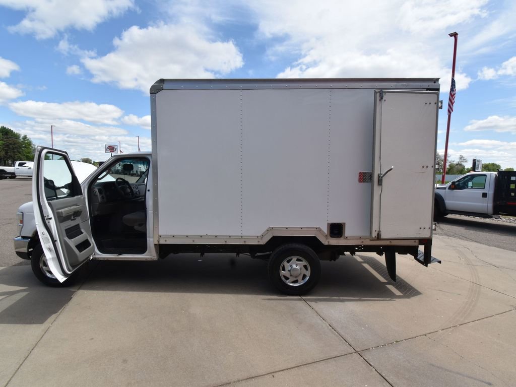 Used 2019 Ford E-350 and Econoline 350 Super Duty w/ Power Windows & Locks Group RWD image 17