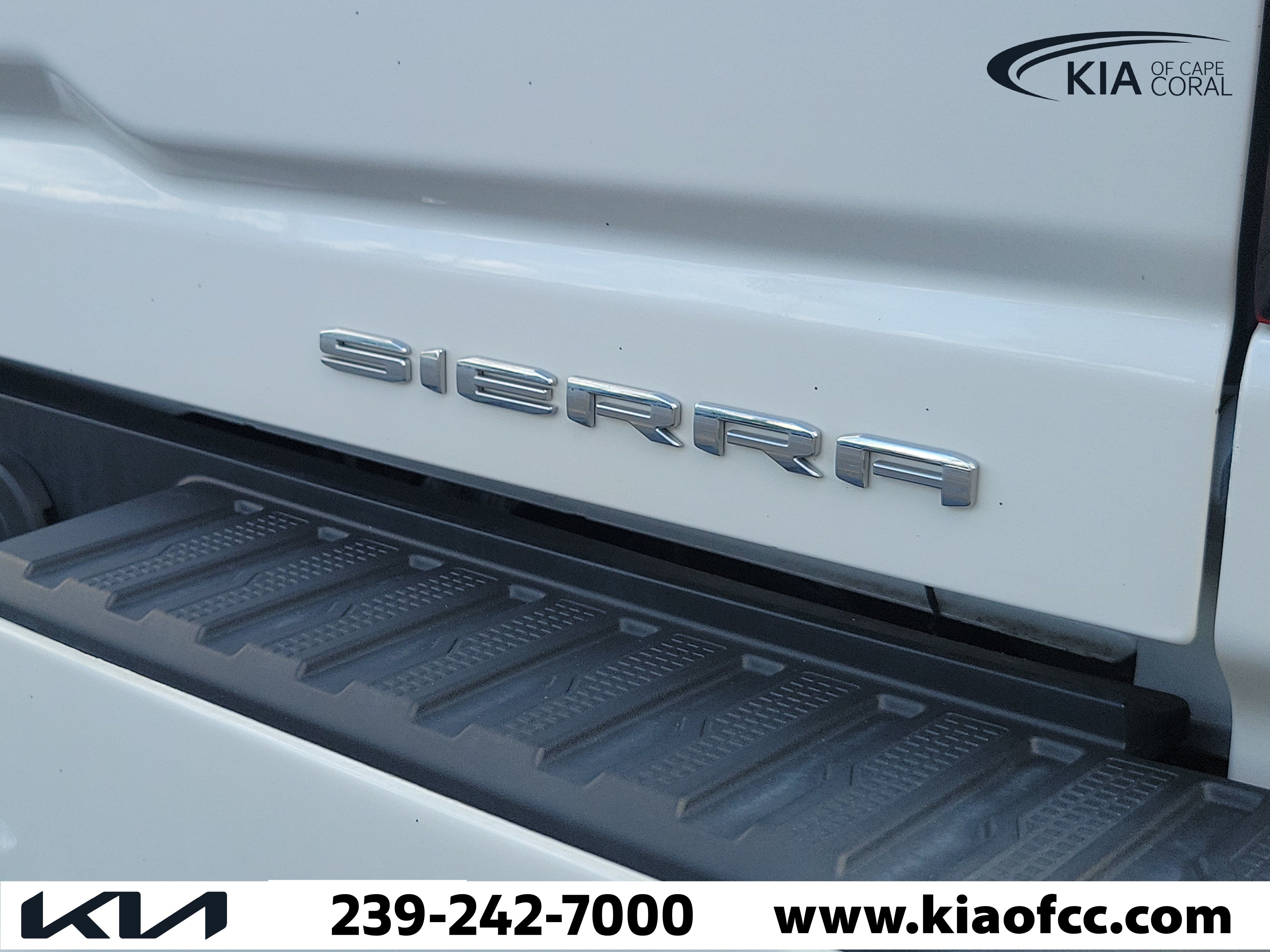 Used 2024 GMC Sierra 3500 Denali Ultimate AWD/4WD image 10