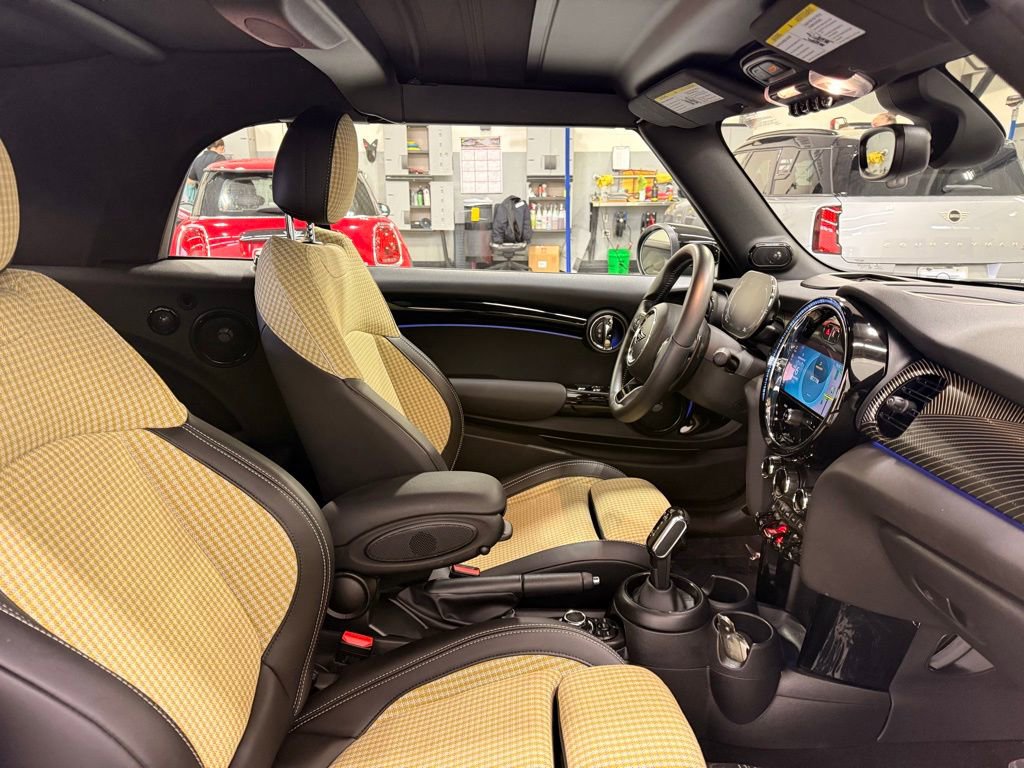 Certified 2023 MINI Cooper S w/ MINI Resolute Edition image 25