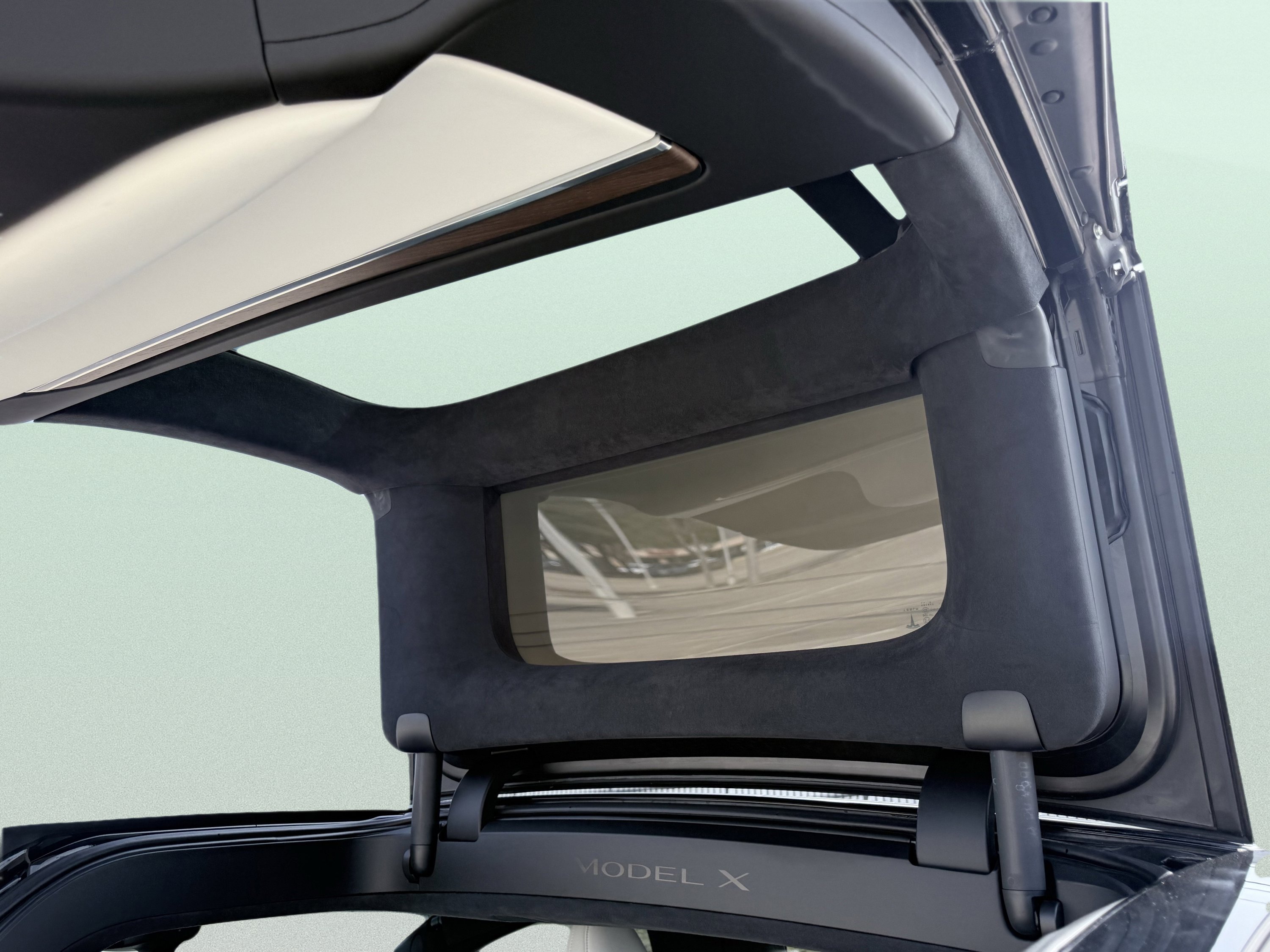 Used 2023 Tesla Model X image 30