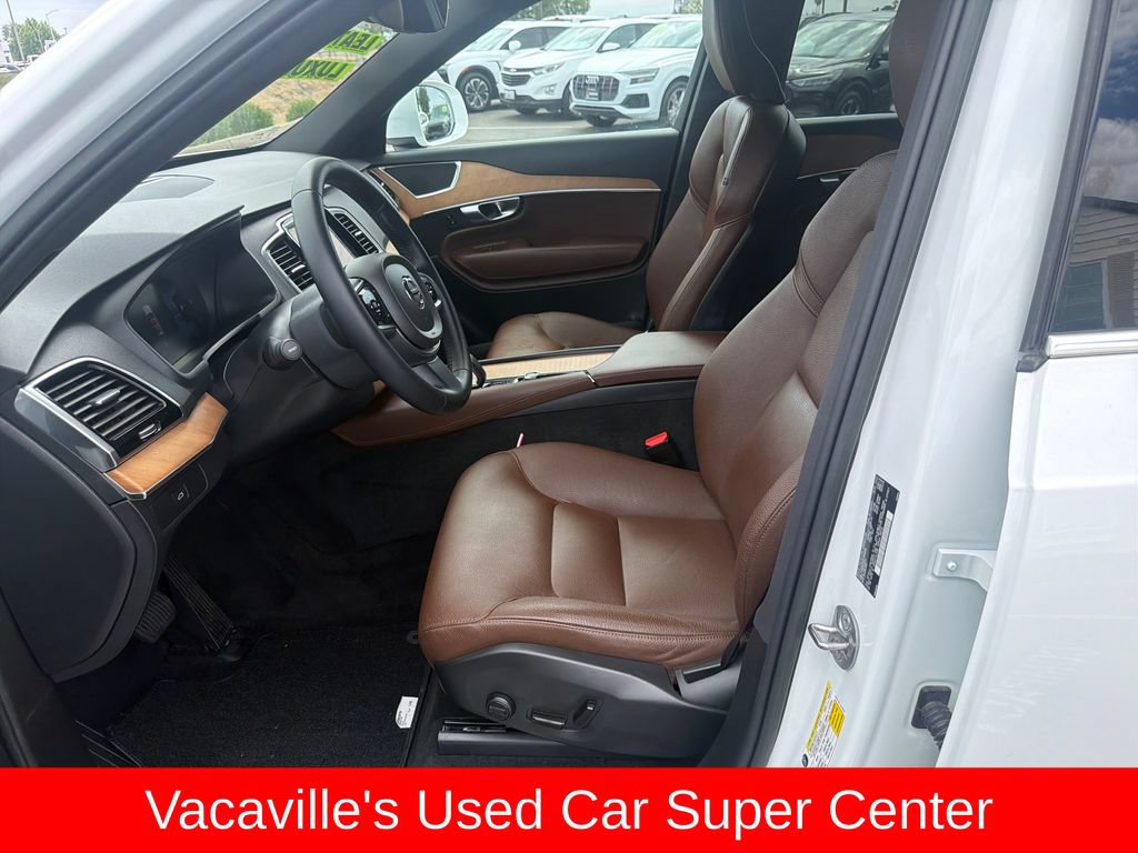 Used 2023 Volvo XC90 B6 Plus AWD/4WD image 9