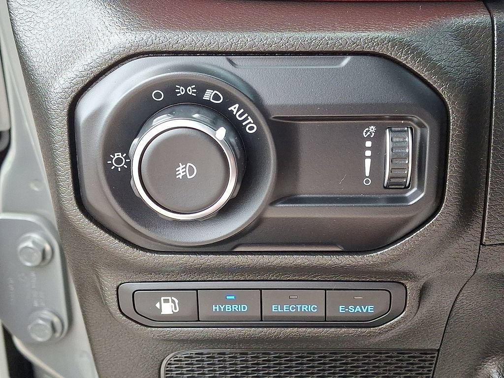 Used 2023 Jeep Wrangler Unlimited Rubicon 4xe AWD/4WD image 28