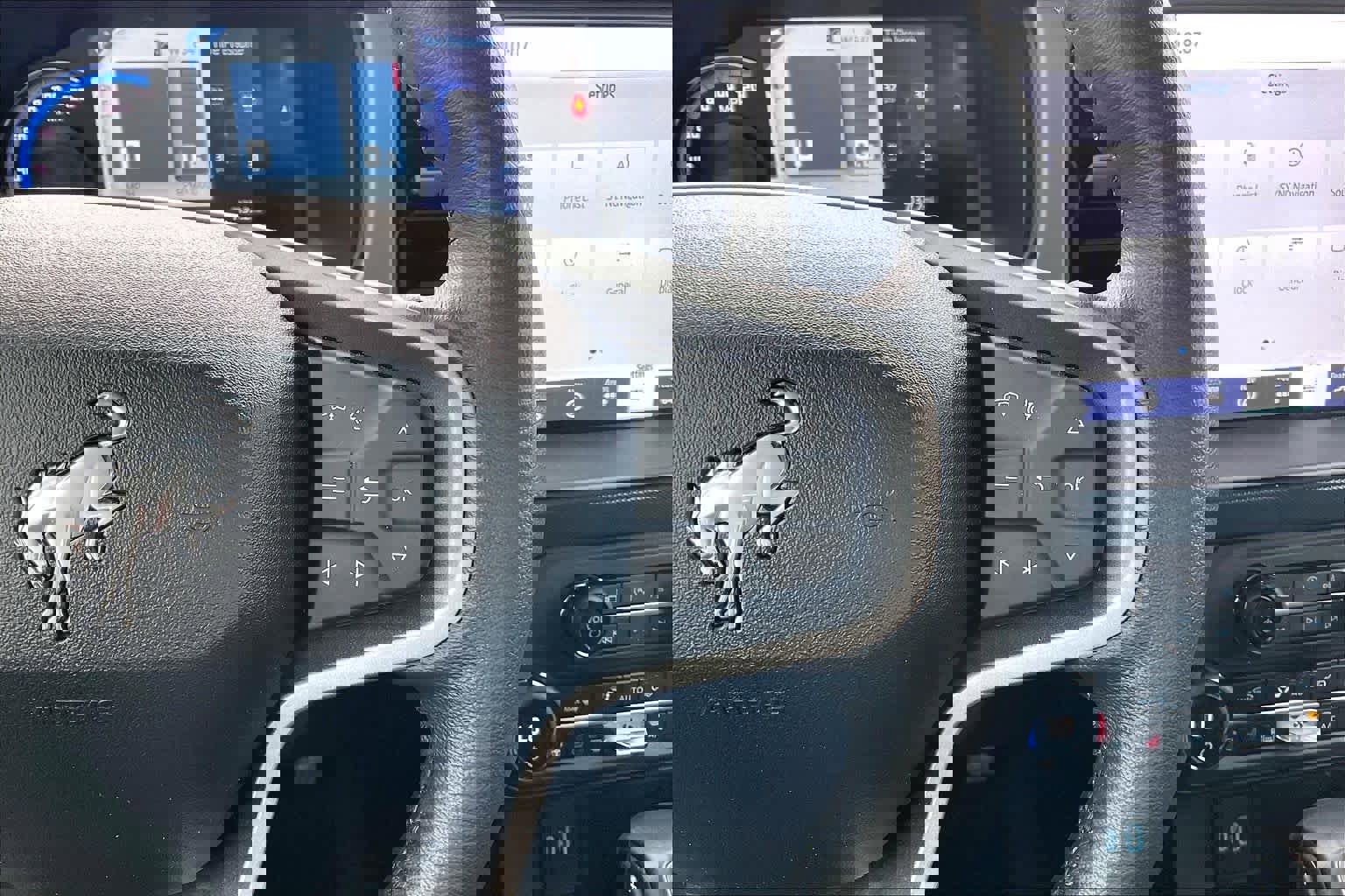 Used 2023 Ford Bronco Outer Banks w/ Sasquatch Package image 24