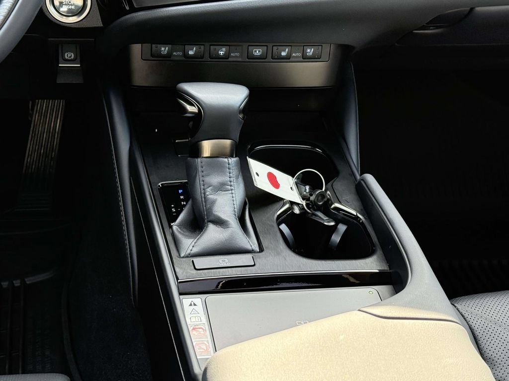 Used 2023 Lexus ES 350 Ultra Luxury w/ Accessory Package (Z2) FWD image 19