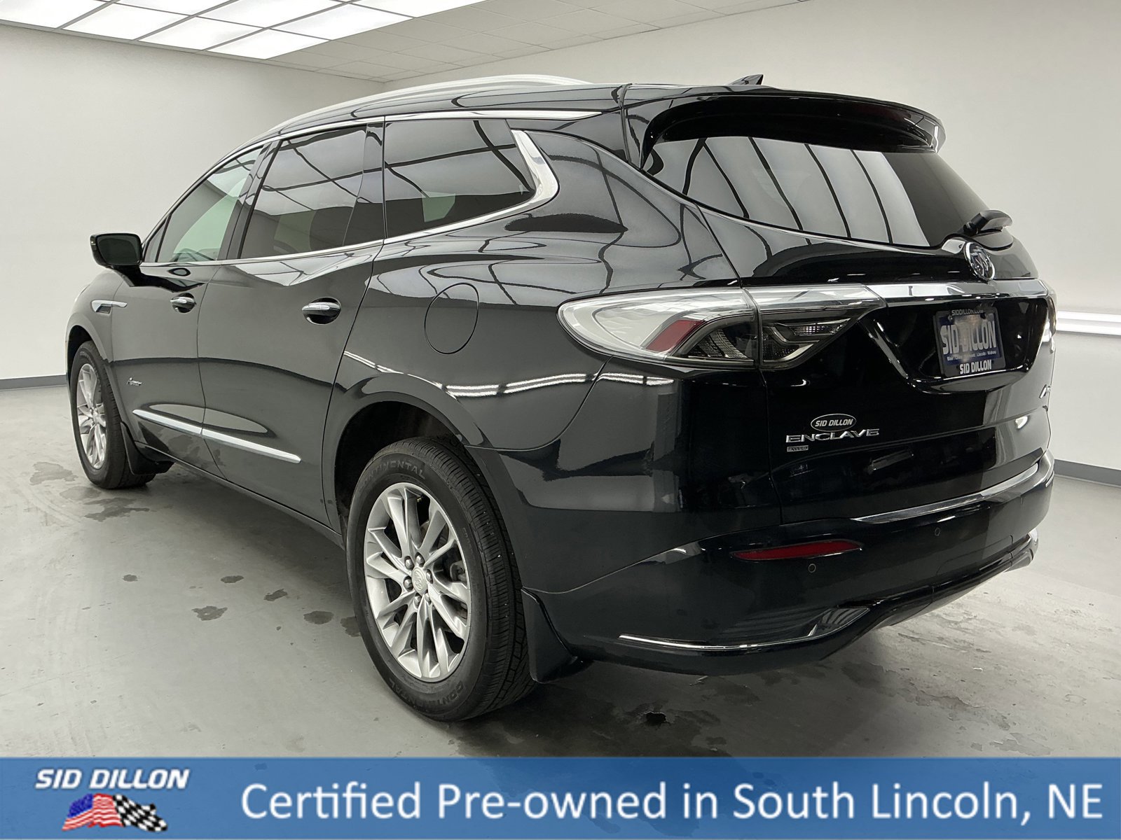 Used 2022 Buick Enclave Avenir w/ Avenir Technology Package image 6