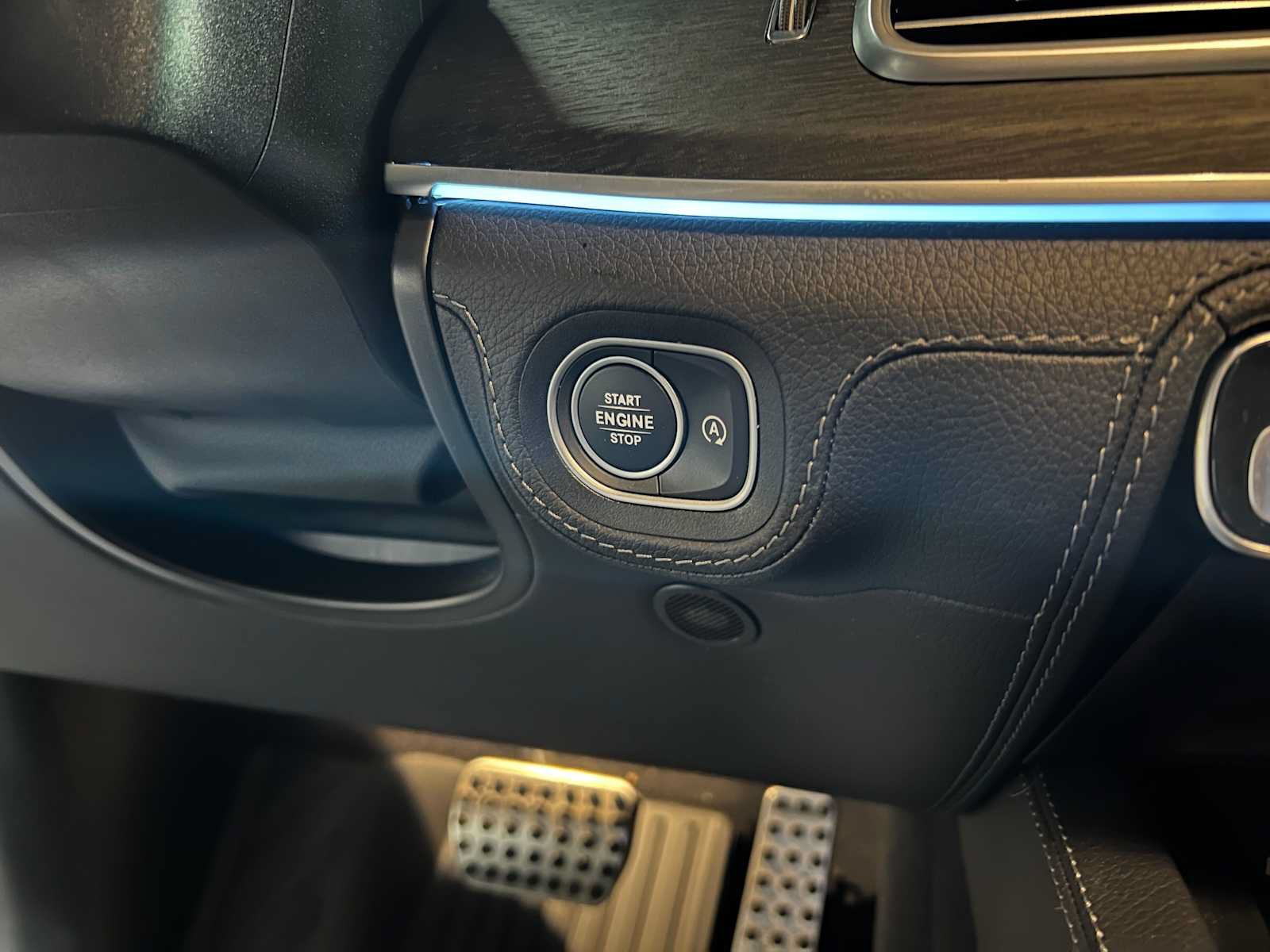 Certified 2025 Mercedes-Benz GLS 450 4MATIC image 33