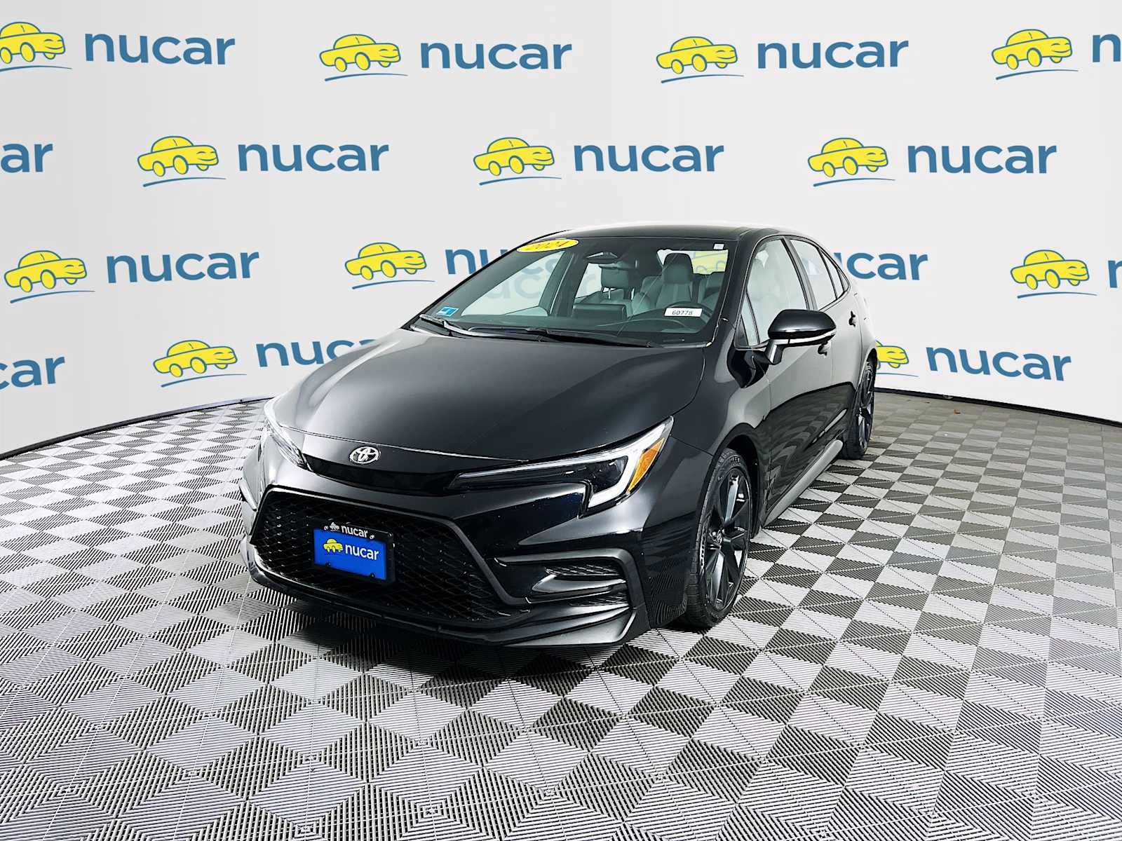 Used 2024 Toyota Corolla SE image 3