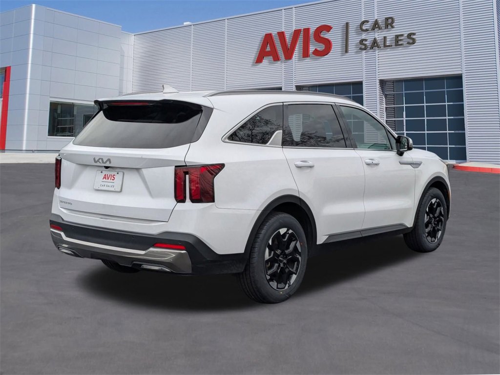 Used 2024 Kia Sorento S image 7