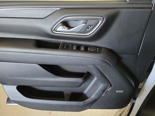 Used 2024 GMC Yukon SLT RWD image 19