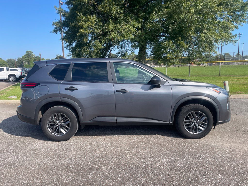 Used 2024 Nissan Rogue S FWD image 8