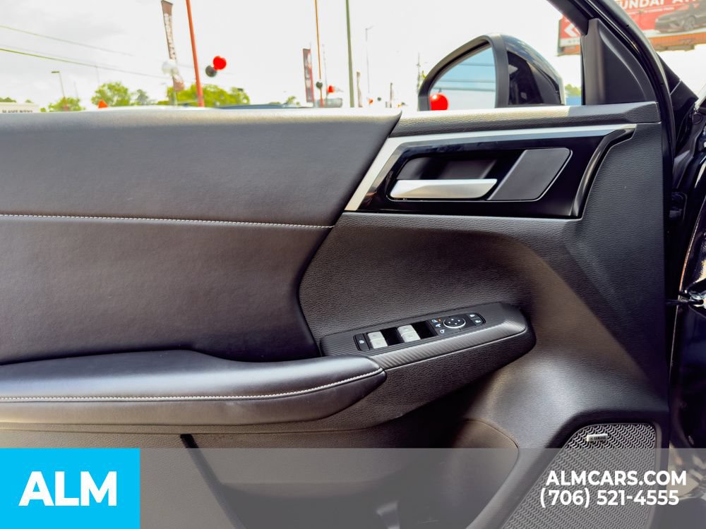 Used 2025 Mitsubishi Outlander SE FWD image 9