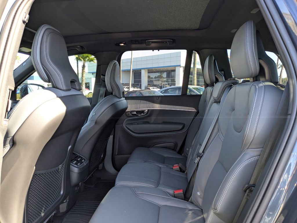 Used 2024 Volvo XC90 B6 Ultimate w/ Protection Package Premier image 15