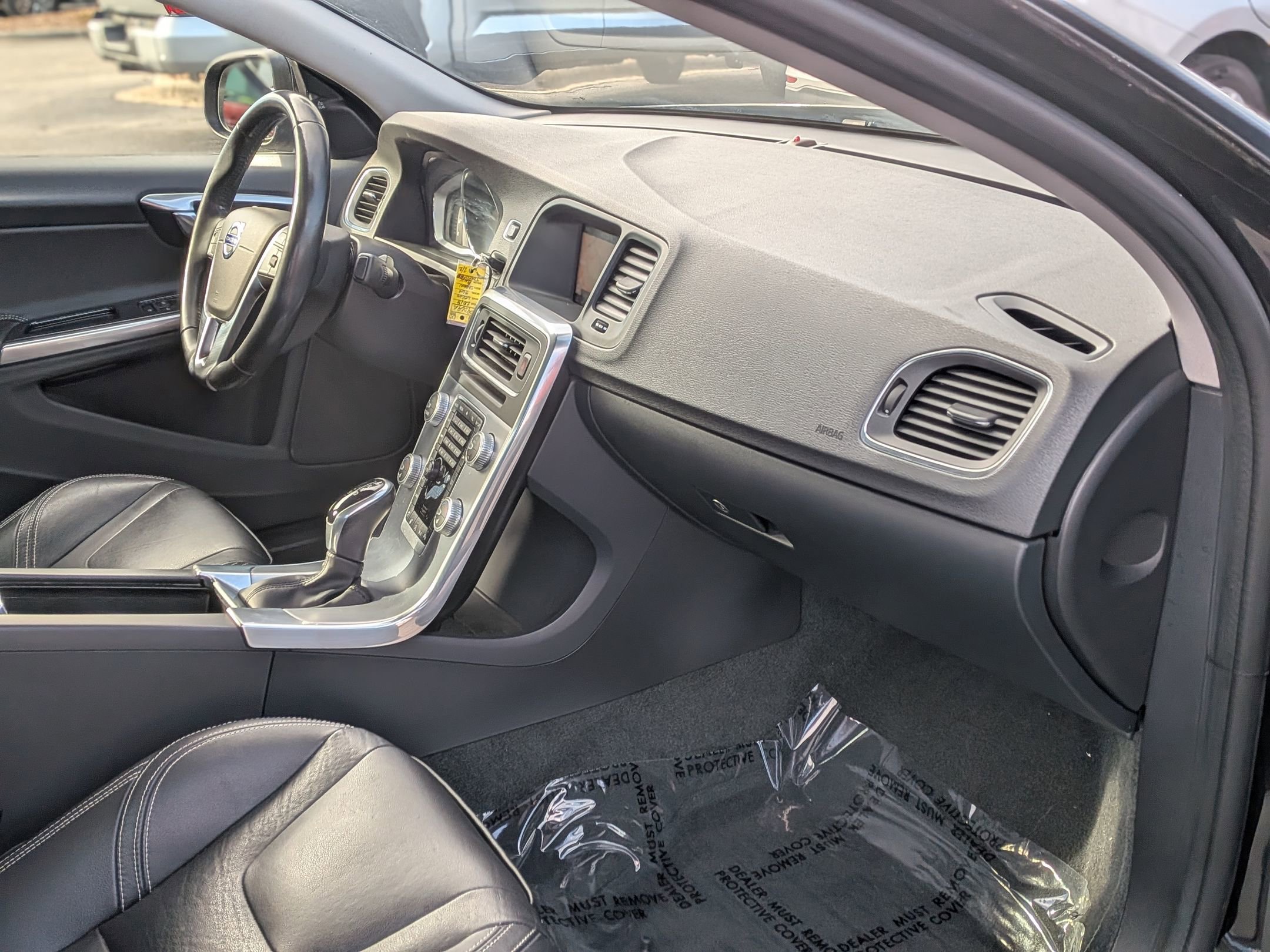 Used 2018 Volvo S60 T5 Dynamic w/ Vision Package image 22