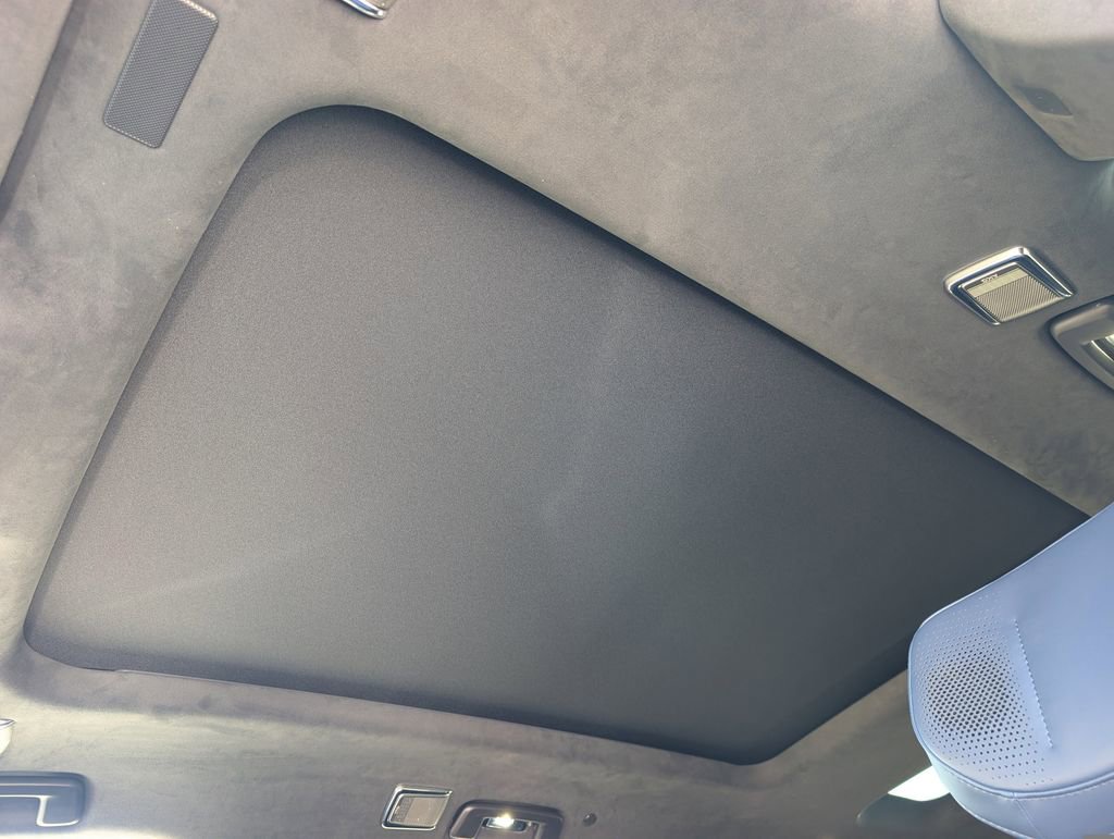 New 2026 Cadillac Vistiq Premium Luxury w/ LPO, Floor Liner Package AWD/4WD image 14