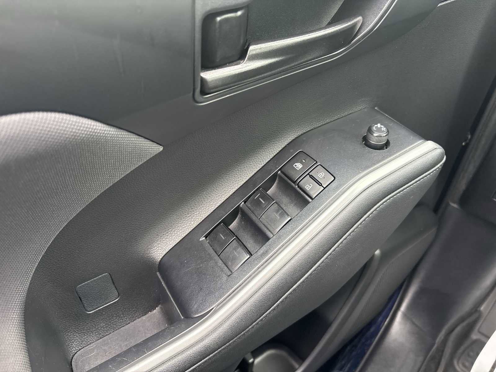 Used 2023 Toyota Highlander L image 15
