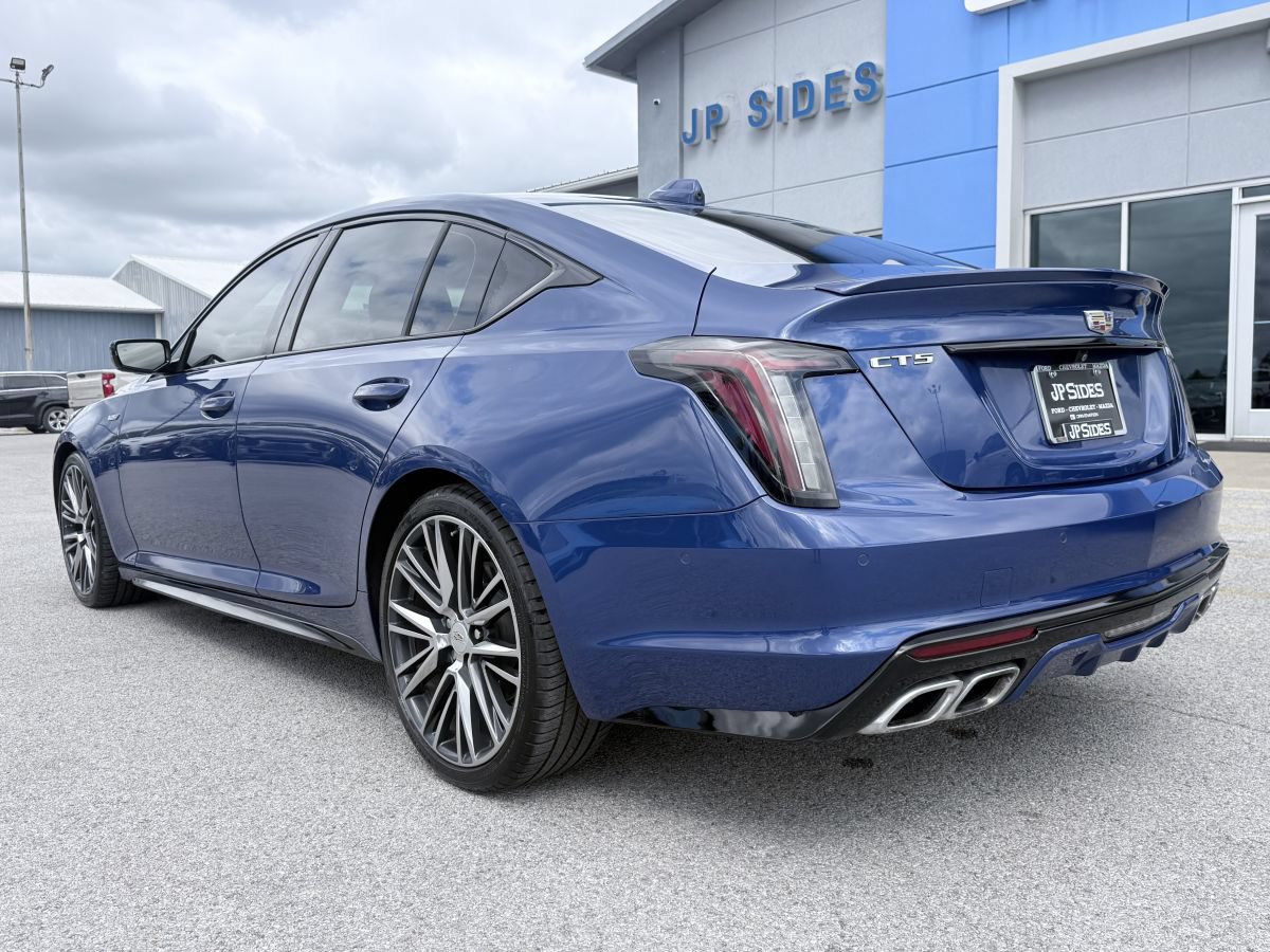 Used 2021 Cadillac CT5 V w/ Platinum Package RWD image 7