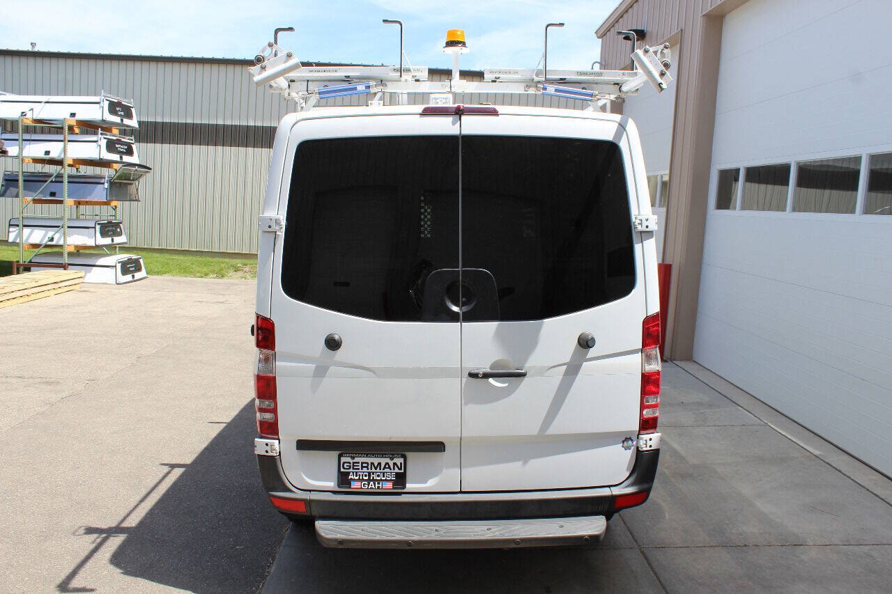 Used 2012 Mercedes-Benz Sprinter 2500 image 8