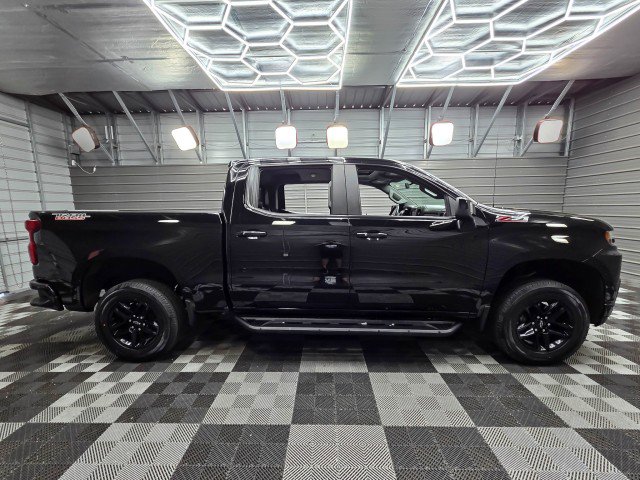 Used 2019 Chevrolet Silverado 1500 LT Trail Boss AWD/4WD image 9