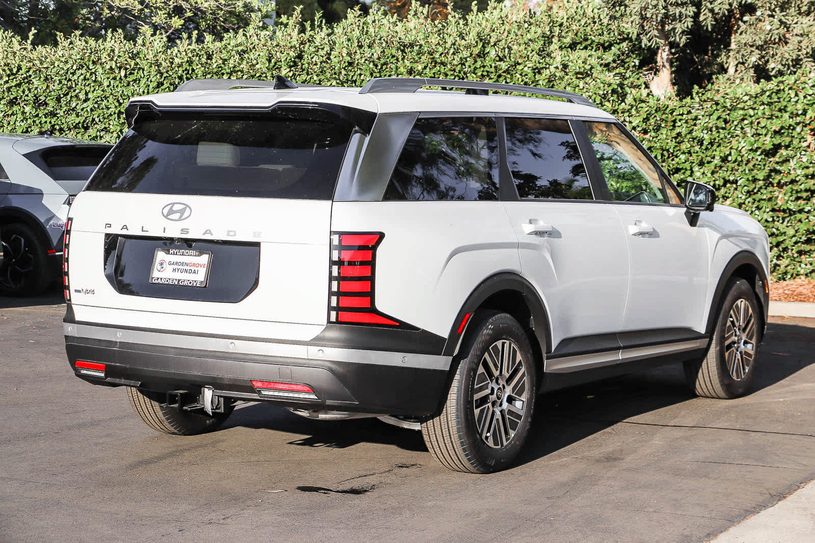 New 2026 Hyundai Palisade SEL Premium w/ Tow & Go Package FWD image 6