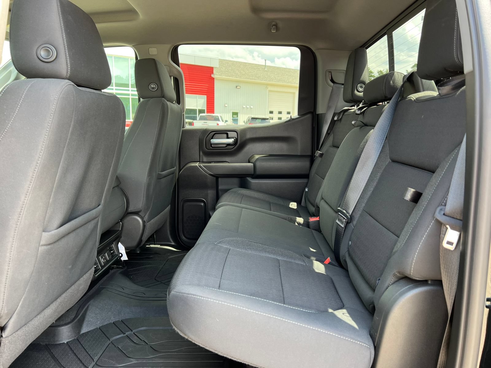 Used 2021 Chevrolet Silverado 1500 LT w/ All Star Edition Plus AWD/4WD image 4