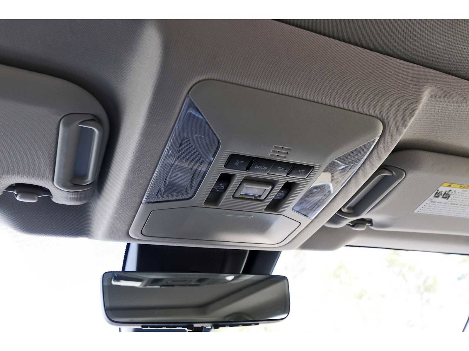 Used 2025 Toyota RAV4 Limited image 21