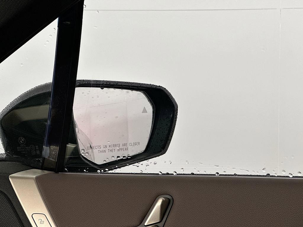 Used 2025 BMW iX xDrive50 image 22