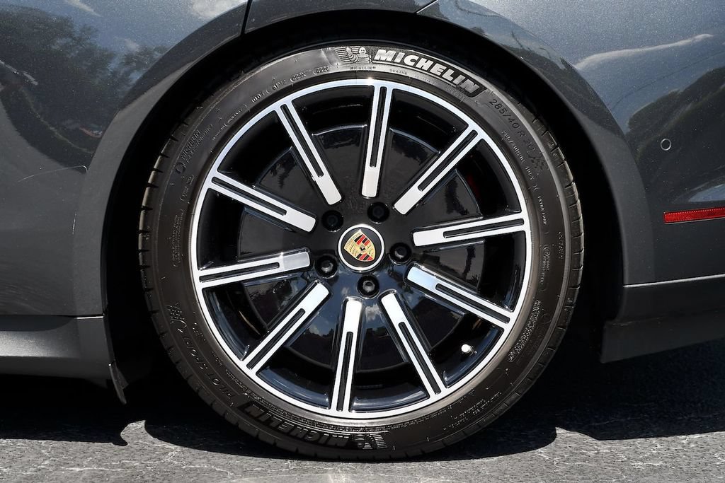 Used 2020 Porsche Taycan 4S AWD/4WD image 11