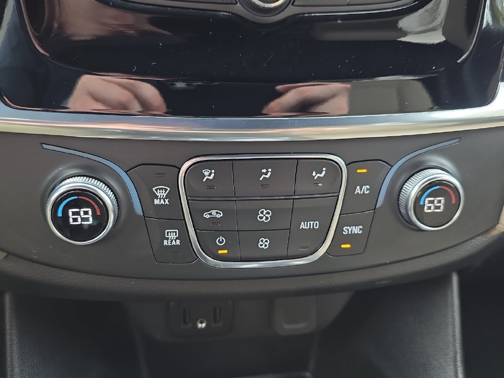 Used 2023 Chevrolet Traverse LS w/ Safety Package FWD image 24