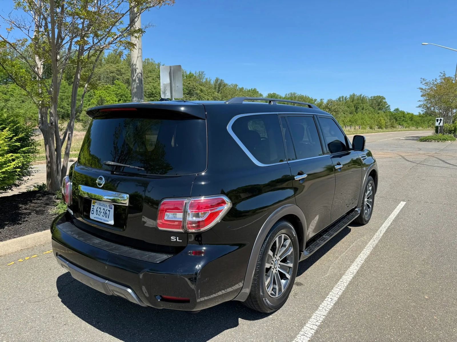 Used 2019 Nissan Armada SL w/ Premium Package AWD/4WD image 6