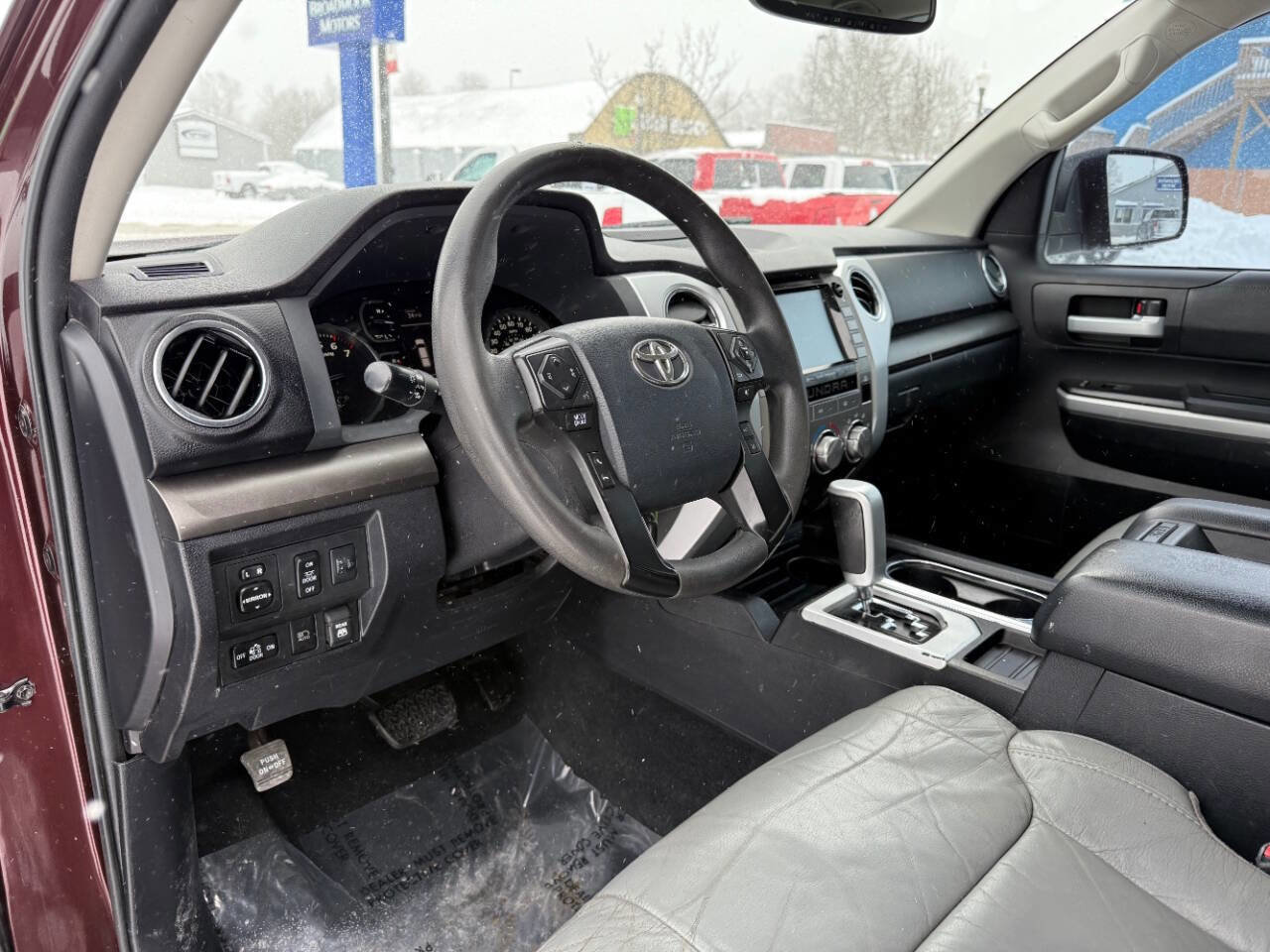 Used 2020 Toyota Tundra SR5 w/ SR5 Leather Package image 12
