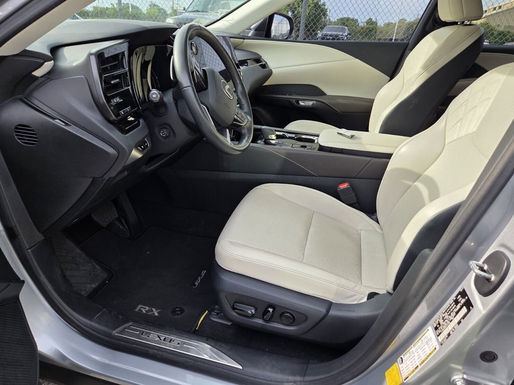 Used 2023 Lexus RX 350 FWD w/ Accessory Package (K3) image 3