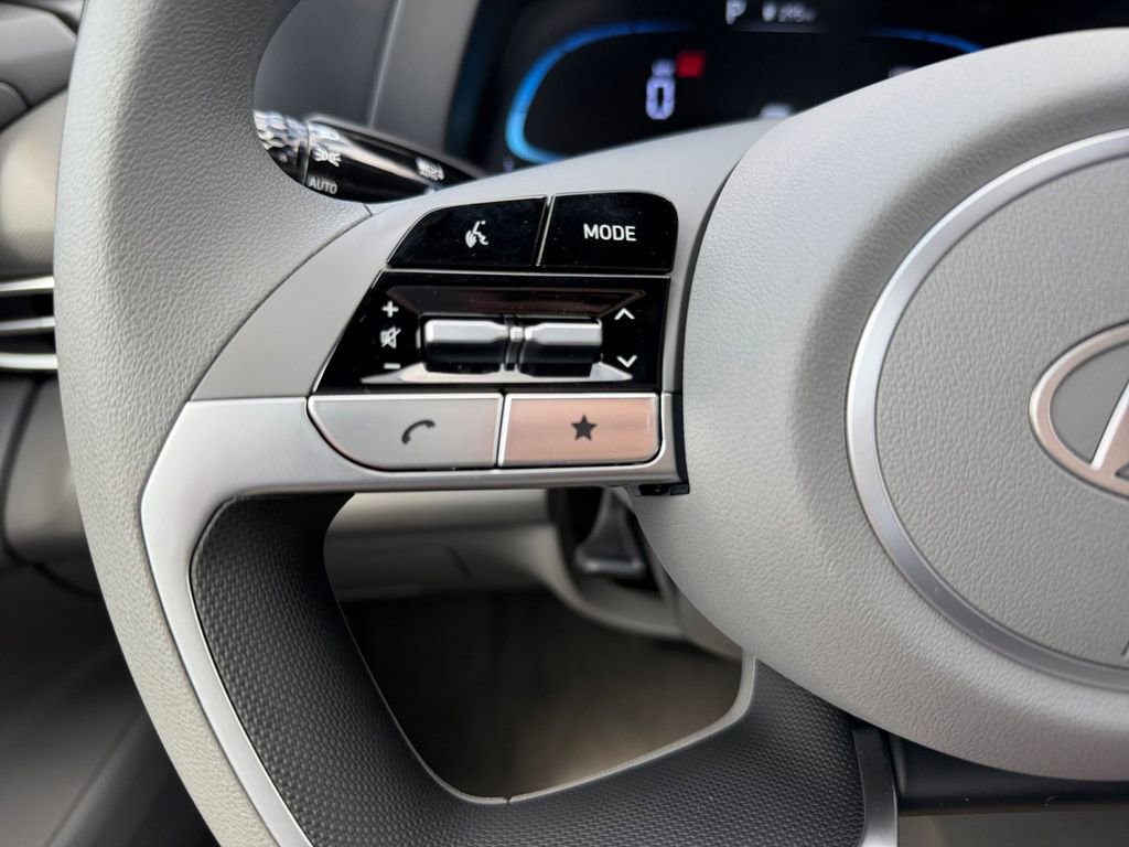 New 2026 Hyundai Elantra SE FWD image 21
