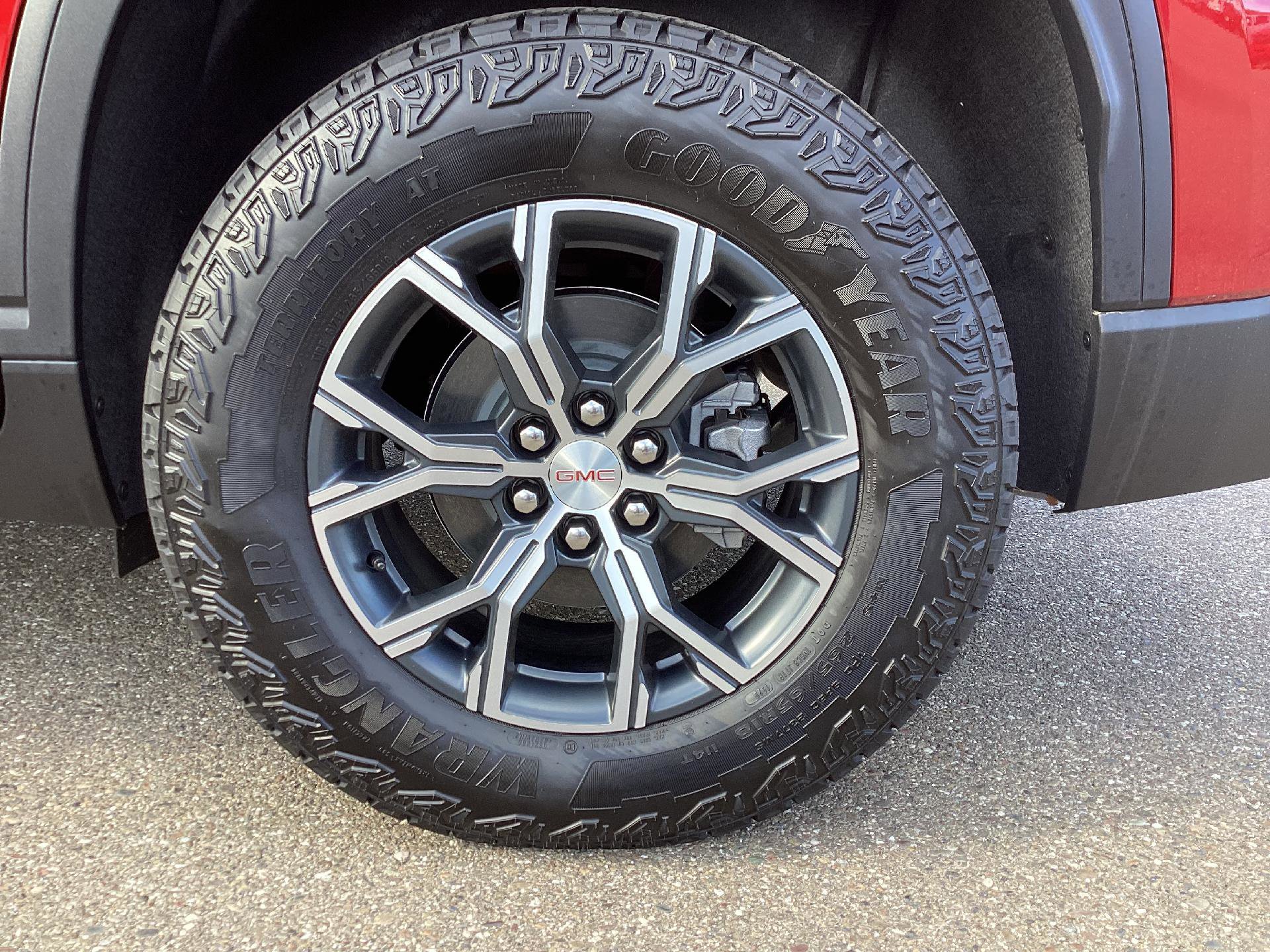 New 2025 GMC Acadia AT4 image 9