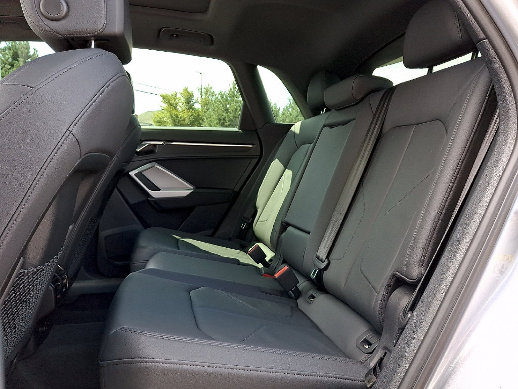 Used 2022 Audi Q3 2.0T Premium AWD/4WD image 13