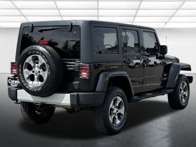 Used 2012 Jeep Wrangler Unlimited Sahara w/ Connectivity Group AWD/4WD image 14