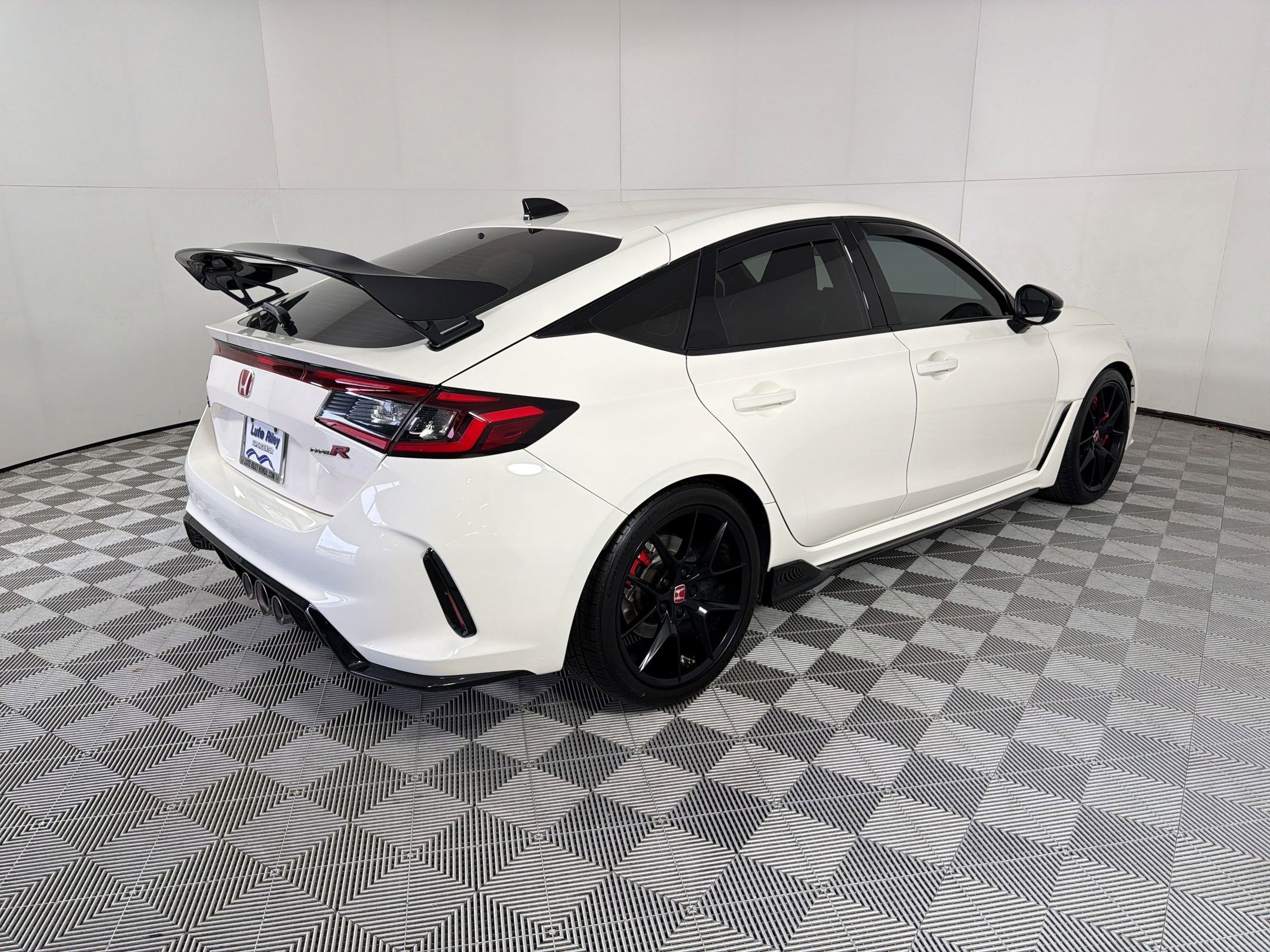 Certified 2024 Honda Civic Type R image 9