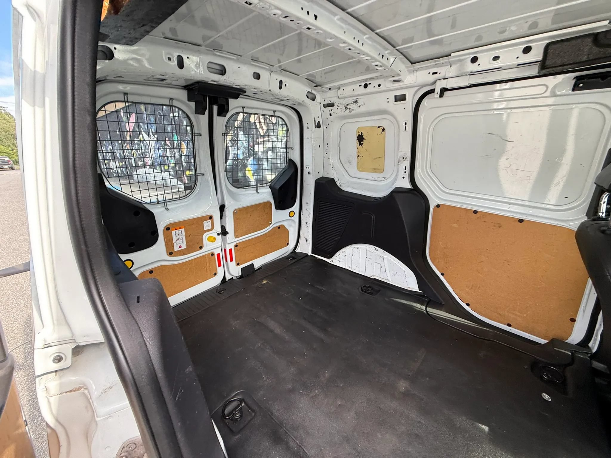 Used 2015 Ford Transit Connect XL FWD image 32