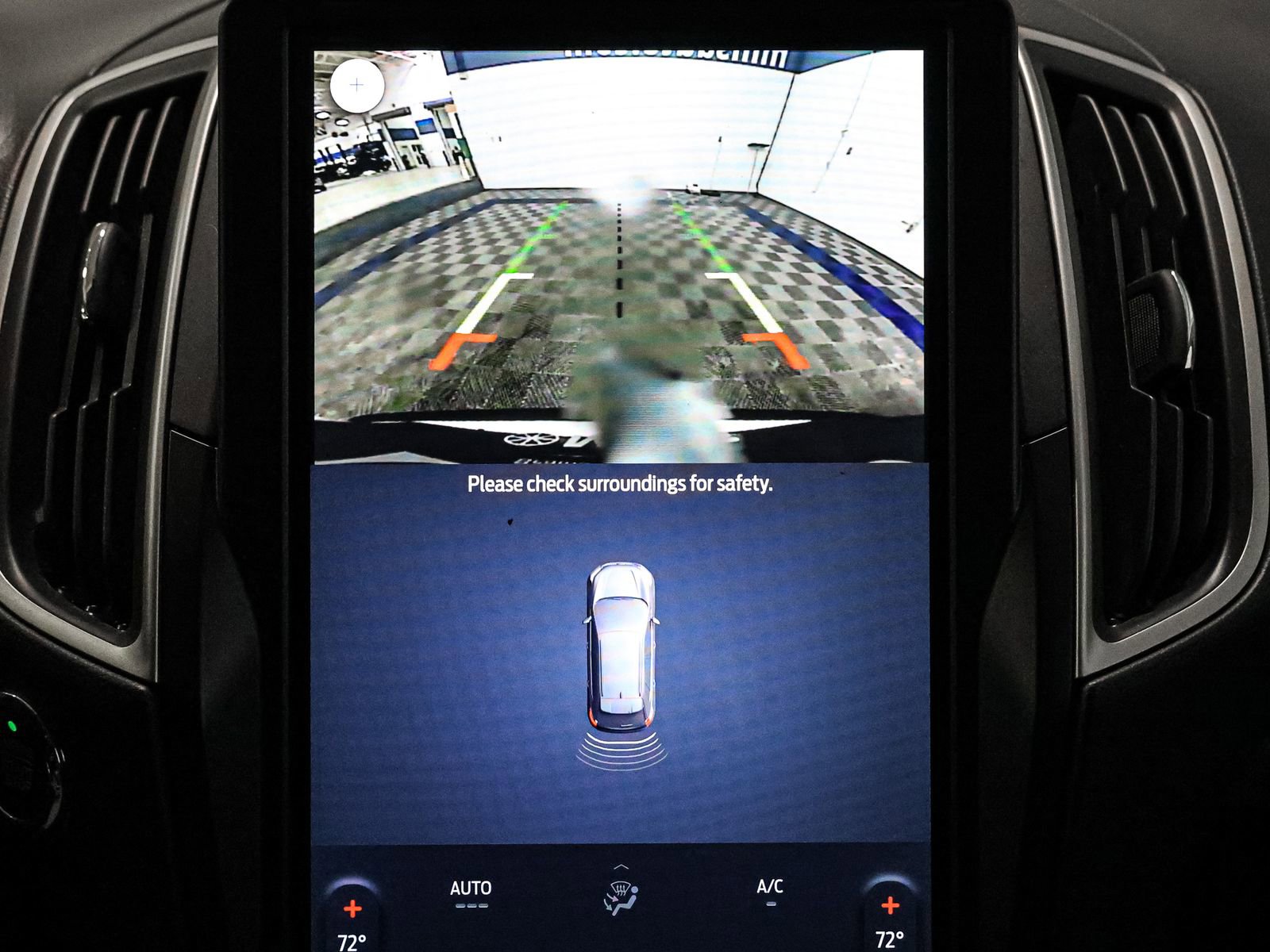 Used 2022 Ford Edge SEL image 41