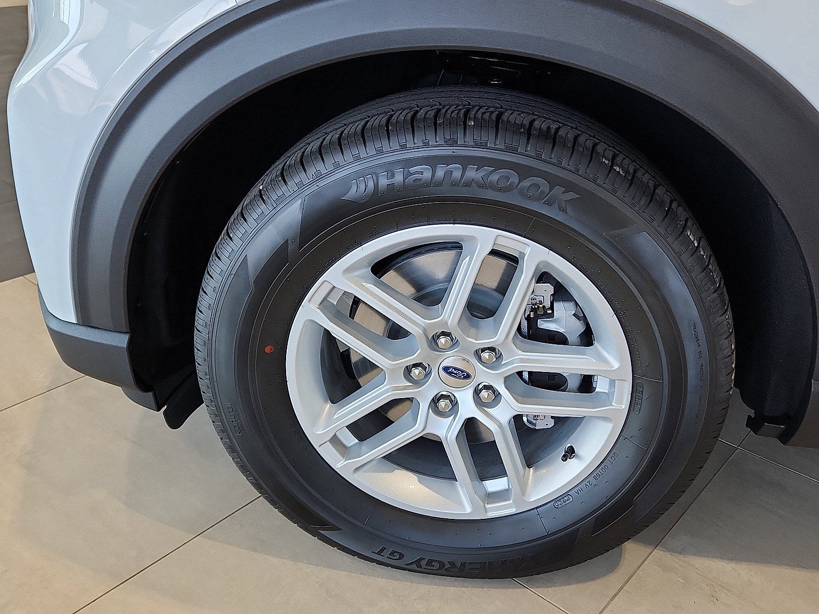 New 2025 Ford Explorer Active w/ Active Comfort Package image 8