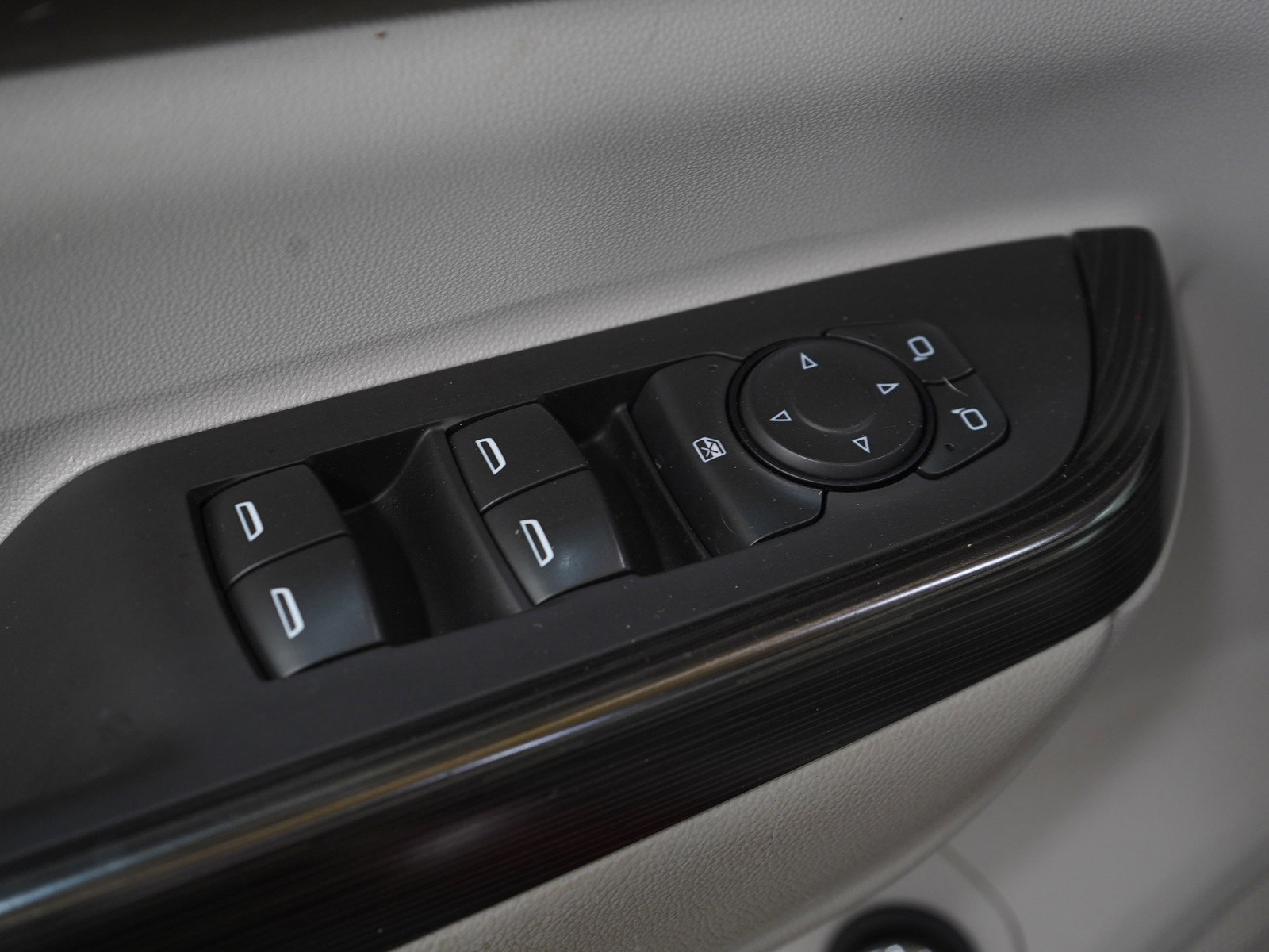 Used 2018 GMC Acadia SLT AWD/4WD image 26