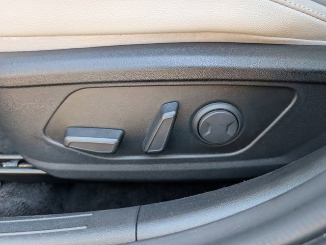 Used 2025 Hyundai Elantra Limited image 15