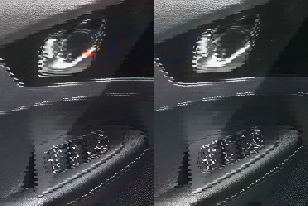 Used 2020 Kia Forte EX image 19