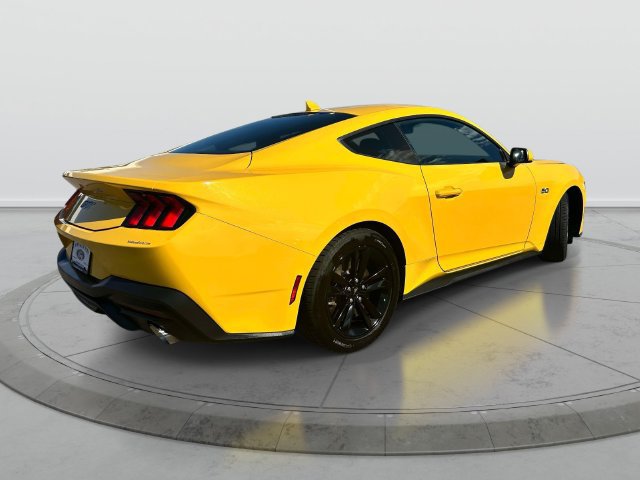 Used 2024 Ford Mustang GT RWD image 4
