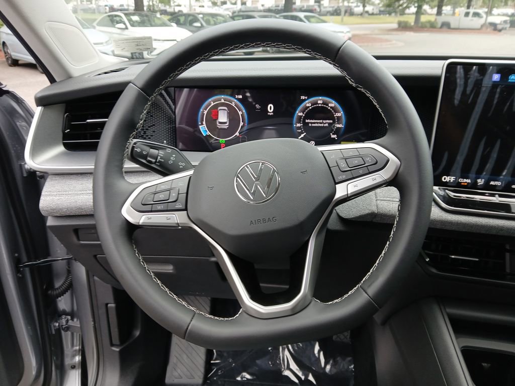 New 2025 Volkswagen Tiguan S image 14