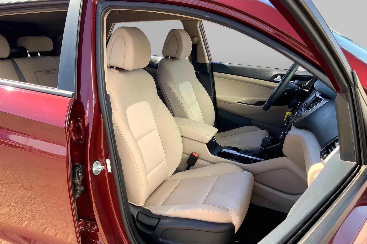 Used 2017 Hyundai Tucson SE w/ SE Popular Package 02 FWD image 9