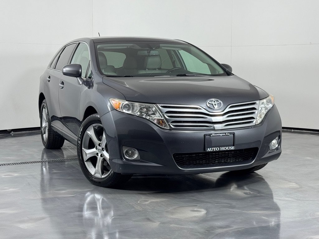 Used 2010 Toyota Venza AWD image 2
