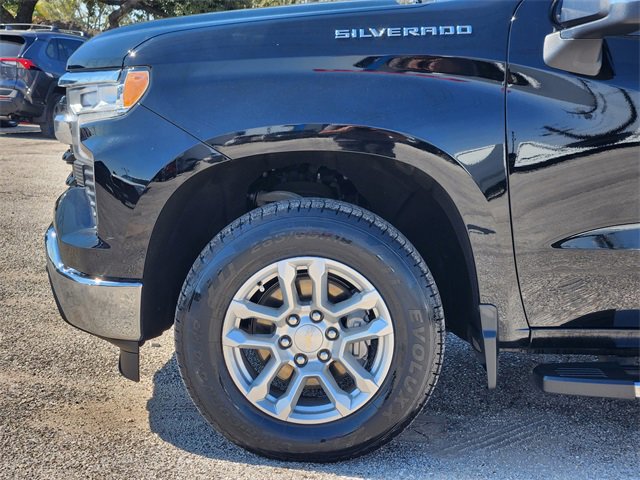 Used 2023 Chevrolet Silverado 1500 LT image 8