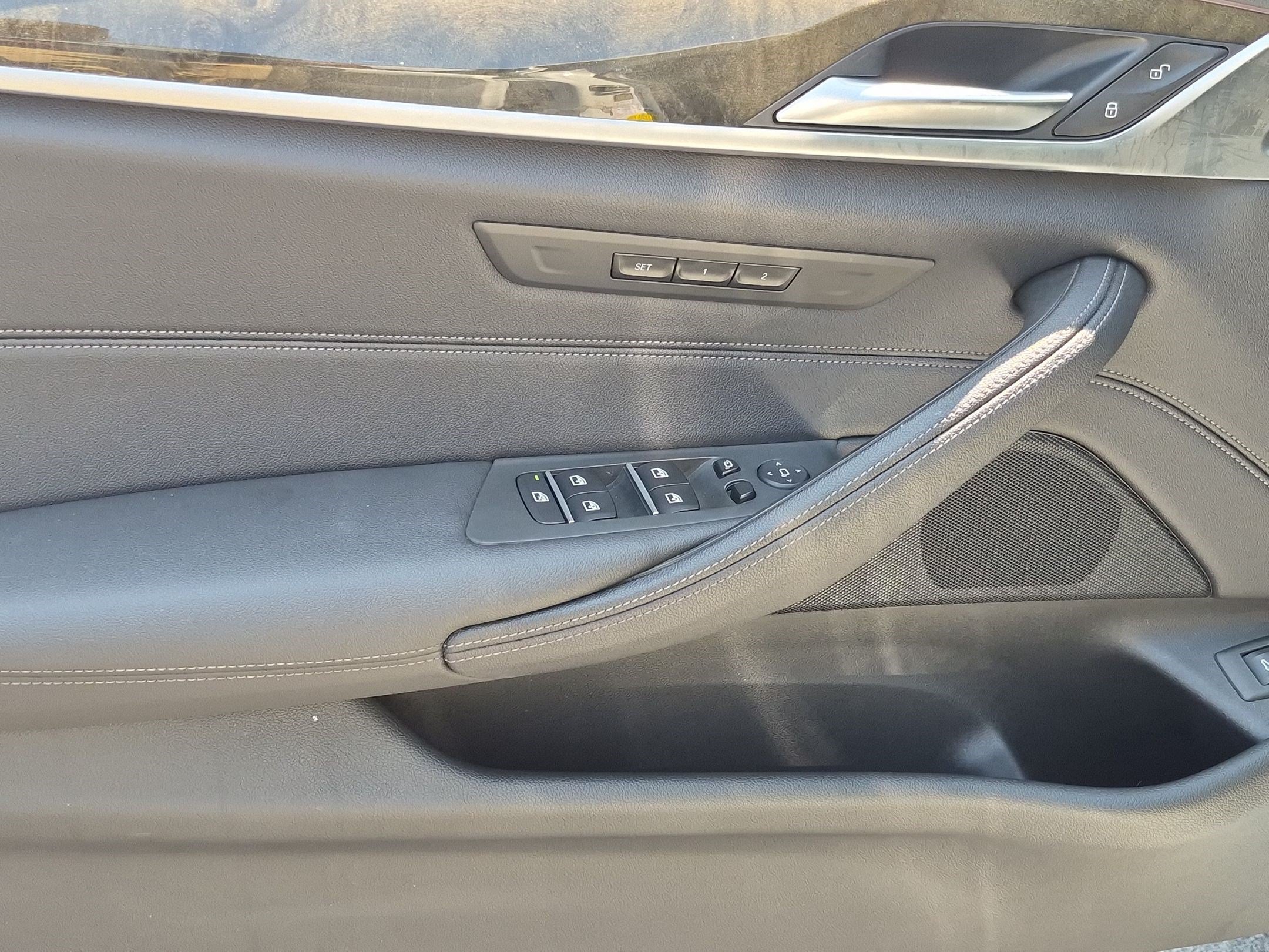 Used 2022 BMW 530i xDrive AWD/4WD image 14