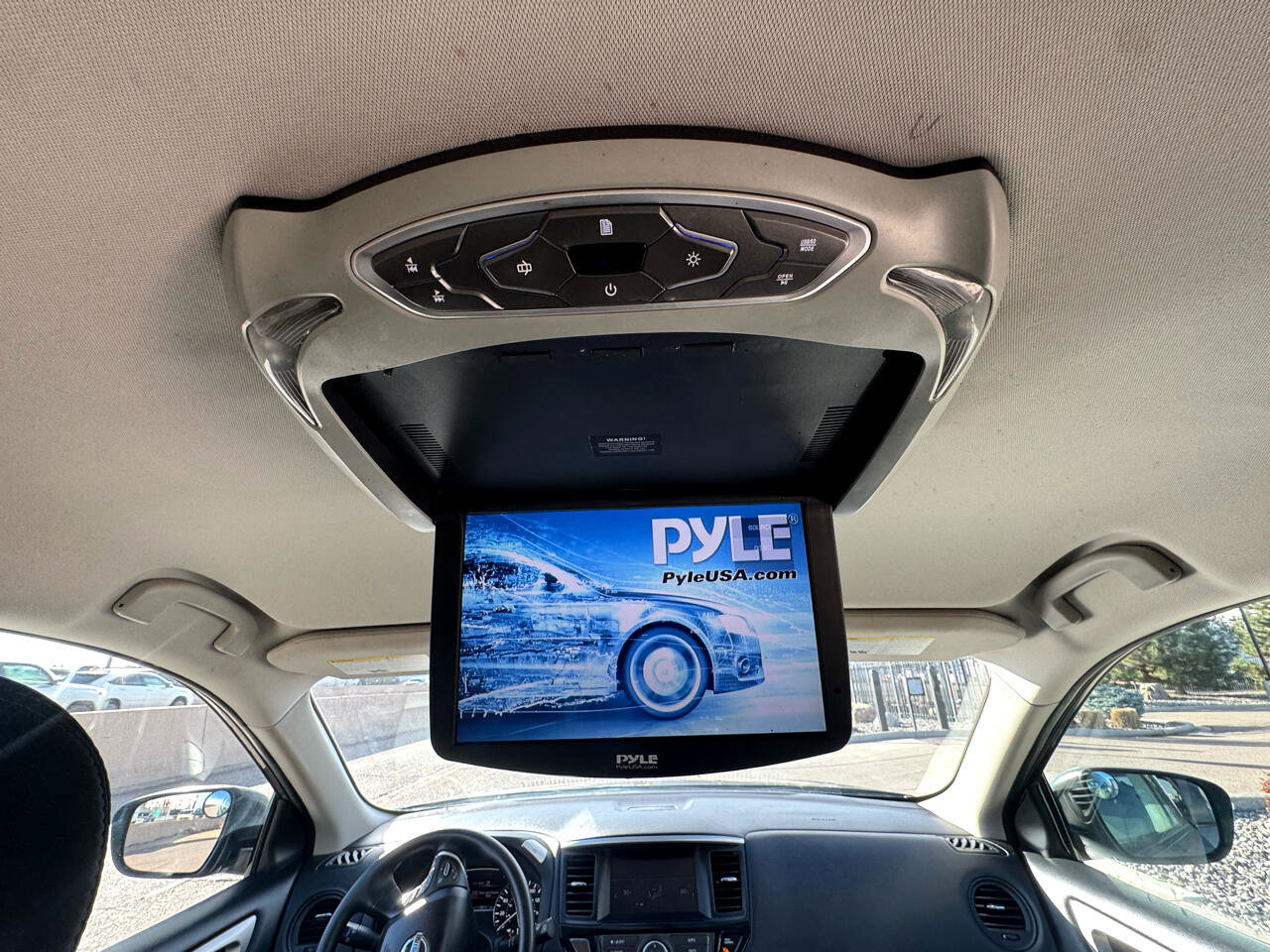 Used 2019 Nissan Pathfinder S image 16