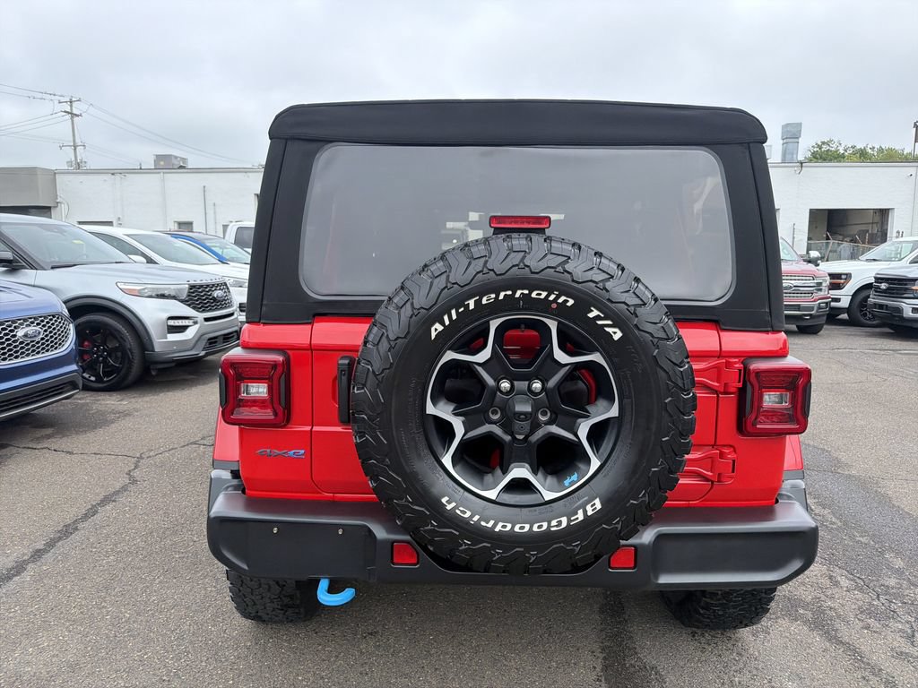Used 2023 Jeep Wrangler Unlimited Rubicon 4xe w/ Cold Weather Group AWD/4WD image 4